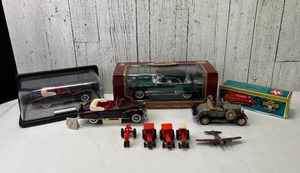 lot 591 image: Model Cars & Tractors
