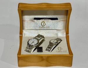 lot 118 image: Calvin Hill Quartz His-and-Hers Watch Set With Wooden Case