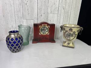 lot 550 image: Decorative Items Including Vase, Coca-Cola Pitcher, and Clock