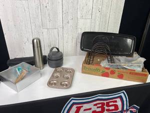 lot 554 image: Kitchenware and Accessories Including Thermos and Muffin Pan