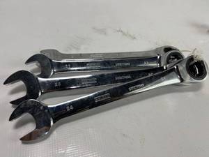lot 136 image: 3 DeWalt Combination Wrenches, Sizes 22, 24, 25