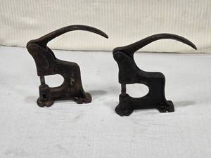 lot 13 image: Rex Rivet Hand Press and Rex Grommet Punch Tool