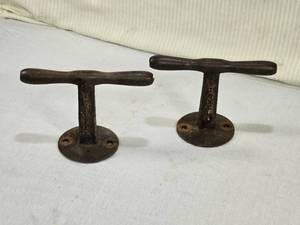 lot 16 image: Vintage Mitchell Cast Iron Mooring Cleats