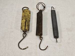 lot 40 image: Antique Hanging Scales - Chatillons Balance No. 2, Warrented with patent dates from 1891 and 1892 and Spring