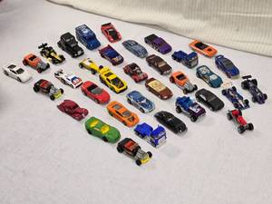 lot 46 image: Hot Wheels from the 1990s and Early 2000s