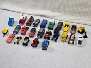 lot 55 image: Lot of Assorted Toy Cars and Vehicles