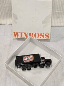 lot 86 image: Winross Diecast Truck Model Slice Mandarin Orange made in the USA