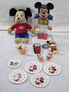 lot 94 image: Lot of Vintage Disney Character Toys - Mickey Mouse, Kellogs Cereal Box Prize Goofy, Minnie Mouse