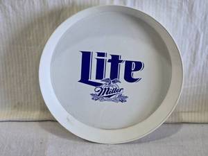 lot 129 image: Miller Lite Plastic Tray