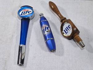 lot 200 image: Miller Lite Beer Tap Handles