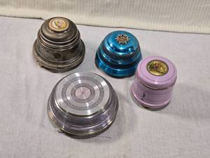 lot 297 image: Vintage Metal Musical Powder Boxes - 2 Work