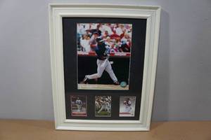 lot 6 image: Framed Torii Hunter Photo and Cards