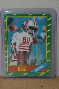 lot 20 image: 1986 Topps Jerry Rice Rookie Football Card