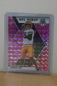 lot 31 image: 2020 Panini Mosaic Jordan Love Pink Camo Parallel Rookie Football Card
