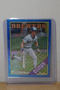 lot 33 image: 2023 Topps Chrome Silver Pack Robin Yount Blue Refractor Baseball Card - 148150