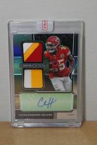 lot 43 image: 2020 Panini Obsidian Clyde Edwards-Helaire Autographed Jersey Football Card