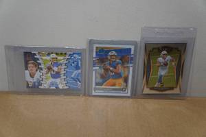 lot 60 image: Justin Herbert Rookie Football Cards