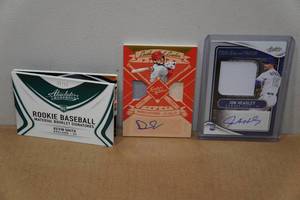 lot 68 image: Insert Baseball Cards - Rookie Booklet, Auto and Patch