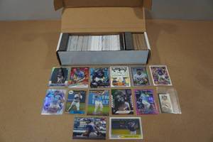 lot 76 image: Baseball Cards - Late 70s and Modern