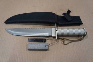 lot 93 image: Hunting Knife with Sharpener