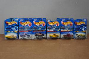 lot 157 image: 6 Hot Wheels Die Cast Trucks