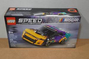 lot 197 image: Lego Nascar Next Gen Chevrolet Camaro ZL1 328 Piece Building Set