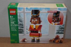 lot 203 image: Lego Nutcracker 208 Piece Building Set