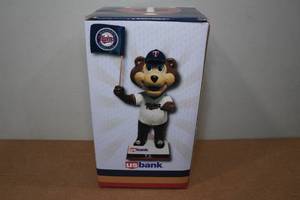 lot 214 image: Minnesota Twins Mascot Bobblehead