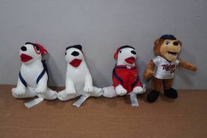 lot 221 image: 4 Minnesota Twins Plush Memorabilia - Bullseye & Mascot