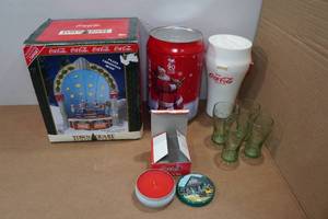 lot 257 image: Assorted Coca-Cola Collectibles
