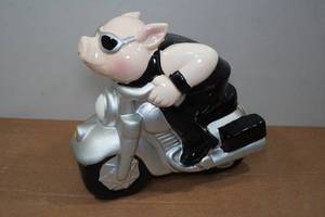 lot 264 image: Harley Davidson Hog Cookie Jar