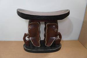lot 286 image: Carved Wood Elephant Stool