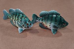 lot 296 image: Vintage Salt & Pepper Shaker Set - Sun Fish