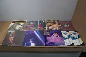lot 337 image: Vinyl Record Albums - Ronstadt, Baez, Anne Murray