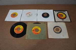 lot 365 image: The Beatles 45 Vinyl Records