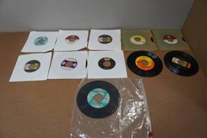 lot 368 image: 45 Vinyl Records - Rolling Stones, Doors, Who, Clapton