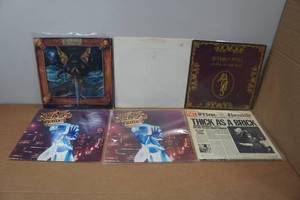 lot 342 image: Jethro Tull Vinyl Record Albums