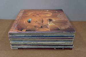 lot 352 image: 25 Vinyl Record Albums - Genesis, Magnus Ferguson, Starland