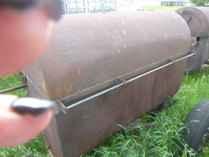 lot 47 image: Pull Behind Roaster
