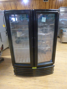 lot 11 image: Imbera Glass 2-Door Cooler
