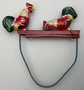 lot 2 image: Vintage Chickens Eating Metal Litho Hand Toy