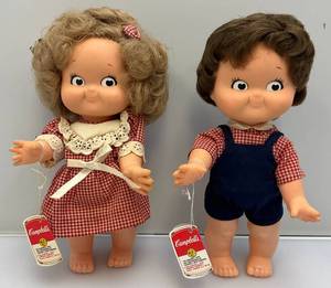 lot 11 image: Vintage 10 Plastic Cambells Soup Dolls (New Old Stock With Tags)