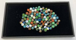 lot 22 image: Misc. Vintage Collectible Marbles