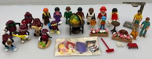 lot 25 image: Misc. Vintage Toys Including The California Raisins, Mcdonalds & More