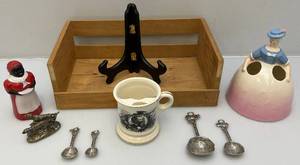 lot 66 image: Misc. Vintage Items Including Aunt Jemima Salt Shaker & More