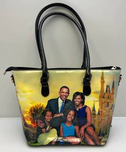 lot 79 image: Obama Family Disneyland Tote Bag