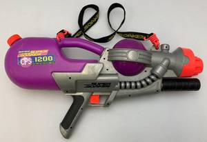 lot 102 image: Vintage Super Soaker SCPS 1200