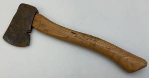 lot 125 image: Vintage Boy Scouts HatchetAxe