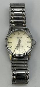 lot 131 image: Vintage Wyler Incaflex Dynawind Mens Wrsit Watch (Works)