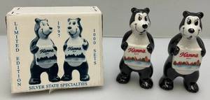 lot 135 image: 1997 HAMMS Beer Limited Edition 11000 Bear Salt & Pepper Shakers (NIB)